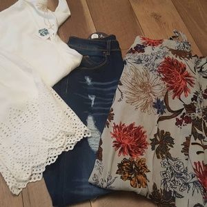 Orders going out...thank you all! 🛍💕👠💕👖💕🛍